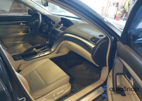 2013 Acura Tl 3.5 z USA, uszkodzony, nr VIN 19UUA8F28DA016647